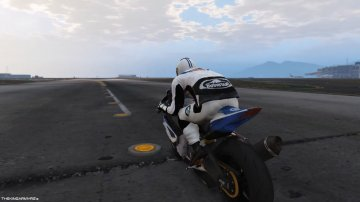 BMW Racing Suit - GTA5
